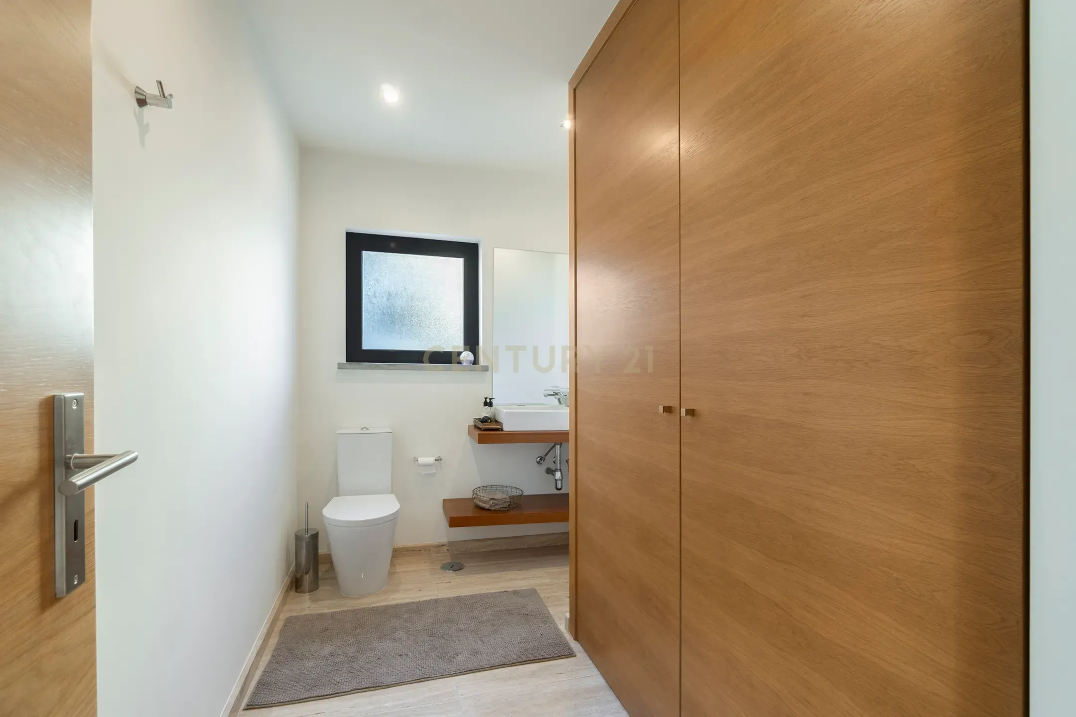🏡 Luxo em Cada Detalhe: Moradia Exclusiva em Birre, Cascais - Image 31