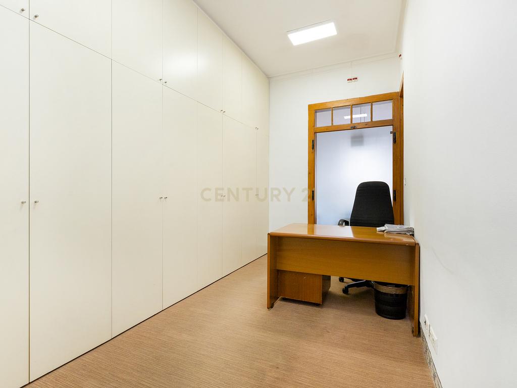 Andar em edifício pombalino, 300m2, Rua de São José (jto ao teatro Tivoli) - Image 34
