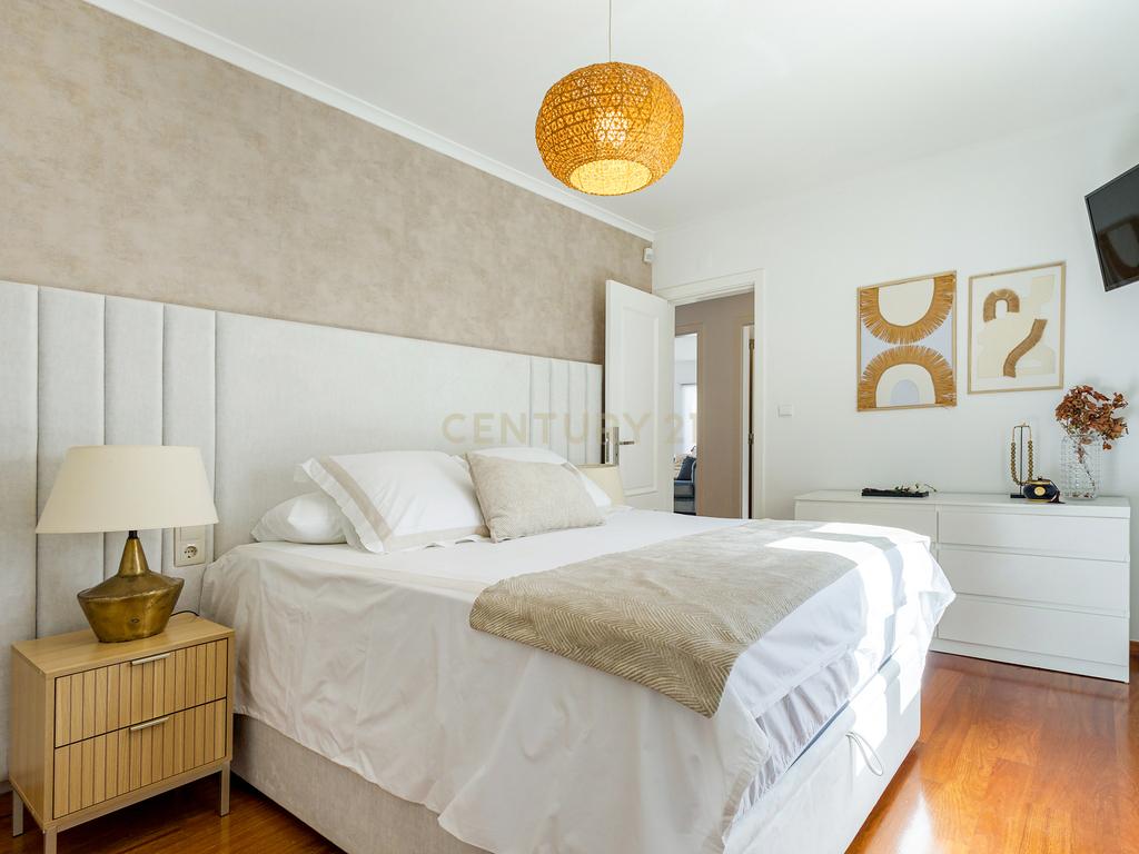 Apartamento T2 mobilado | Condomínio com Piscina - Image 14