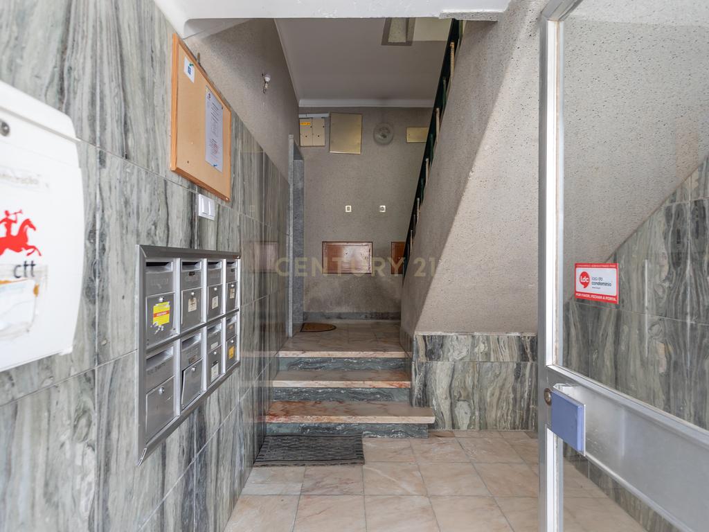 Apartamento Renovado em Vila Franca de Xira, Lisboa - Image 23