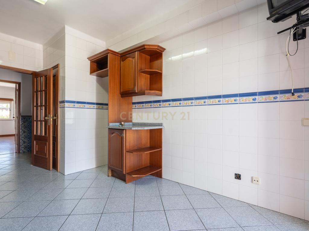 Apartamento T2+1 - C/ terraço - Image 8