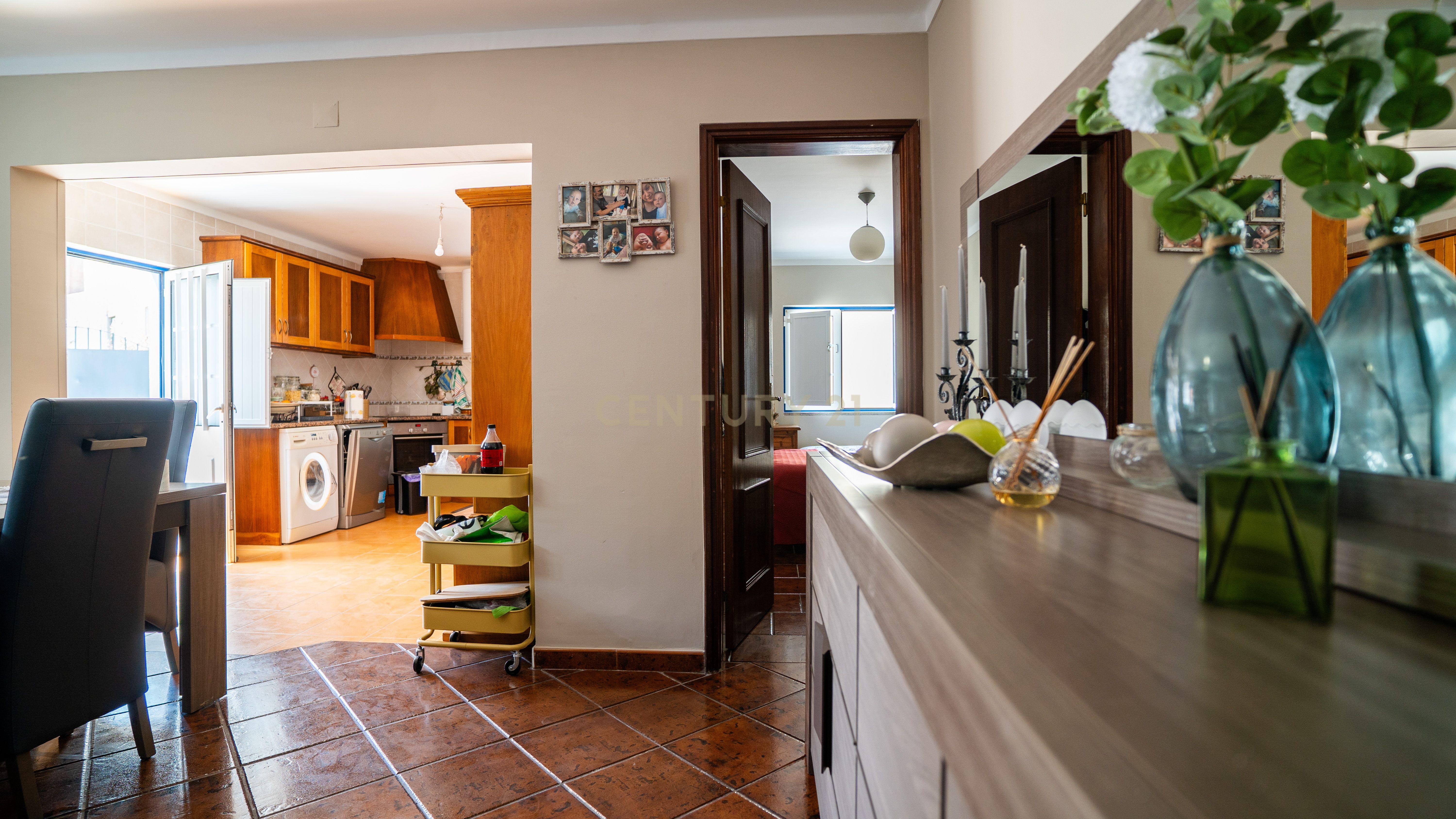 🏡 Moradia T4 Impecável em Olho Marinho – a poucos minutos de Peniche! - Image 6