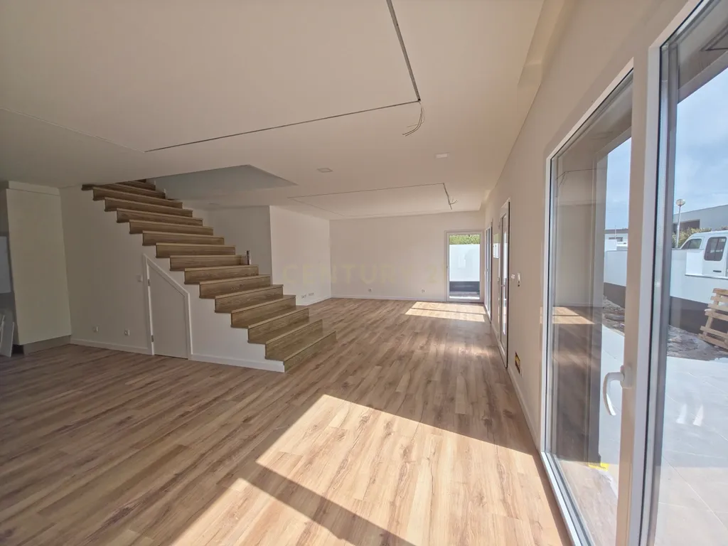 Moradia Nova T4 - Lourinhã - Image 6
