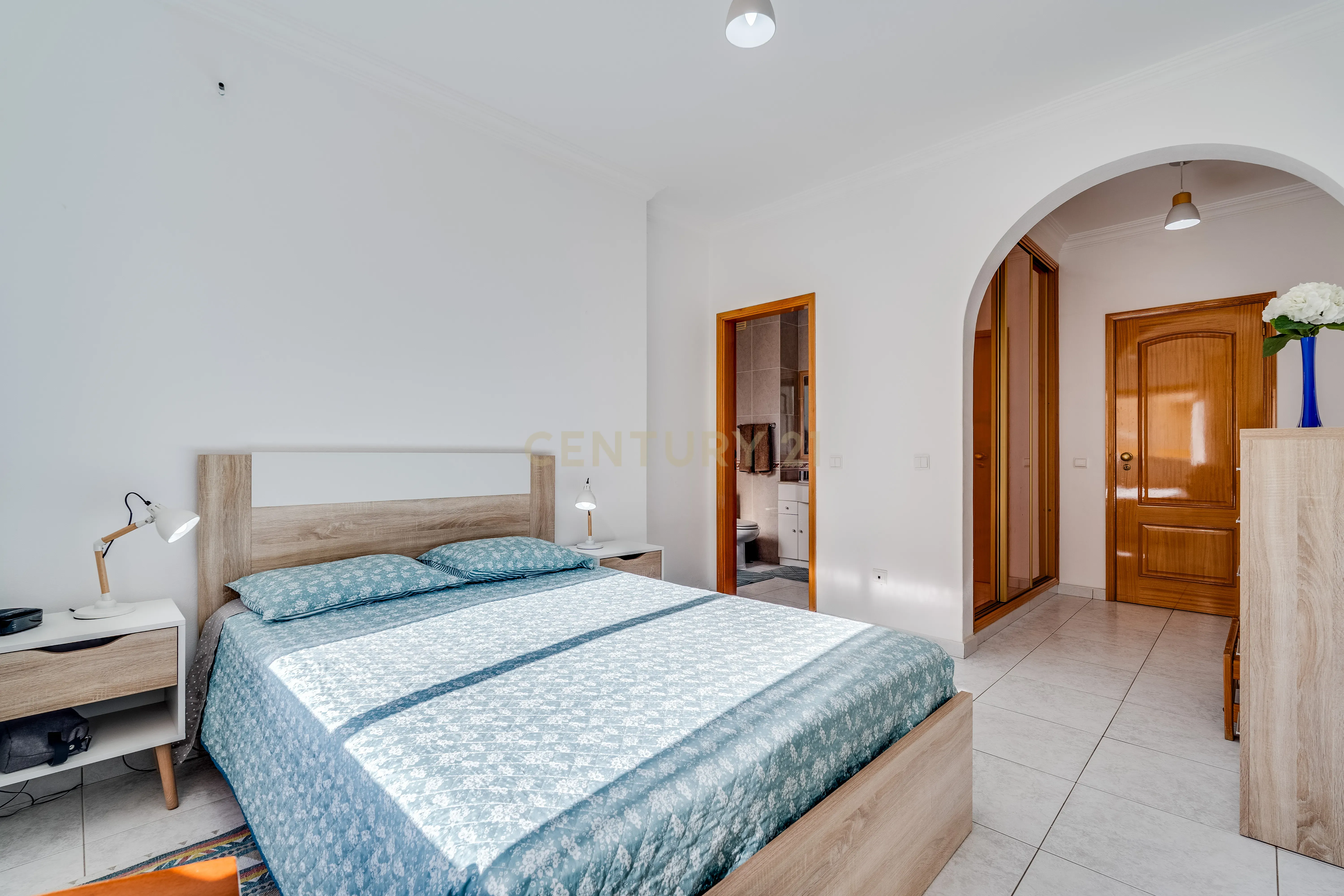 Fotografia 6 de Apartamento T2 com terraço de 210m2 na Praia da Rocha