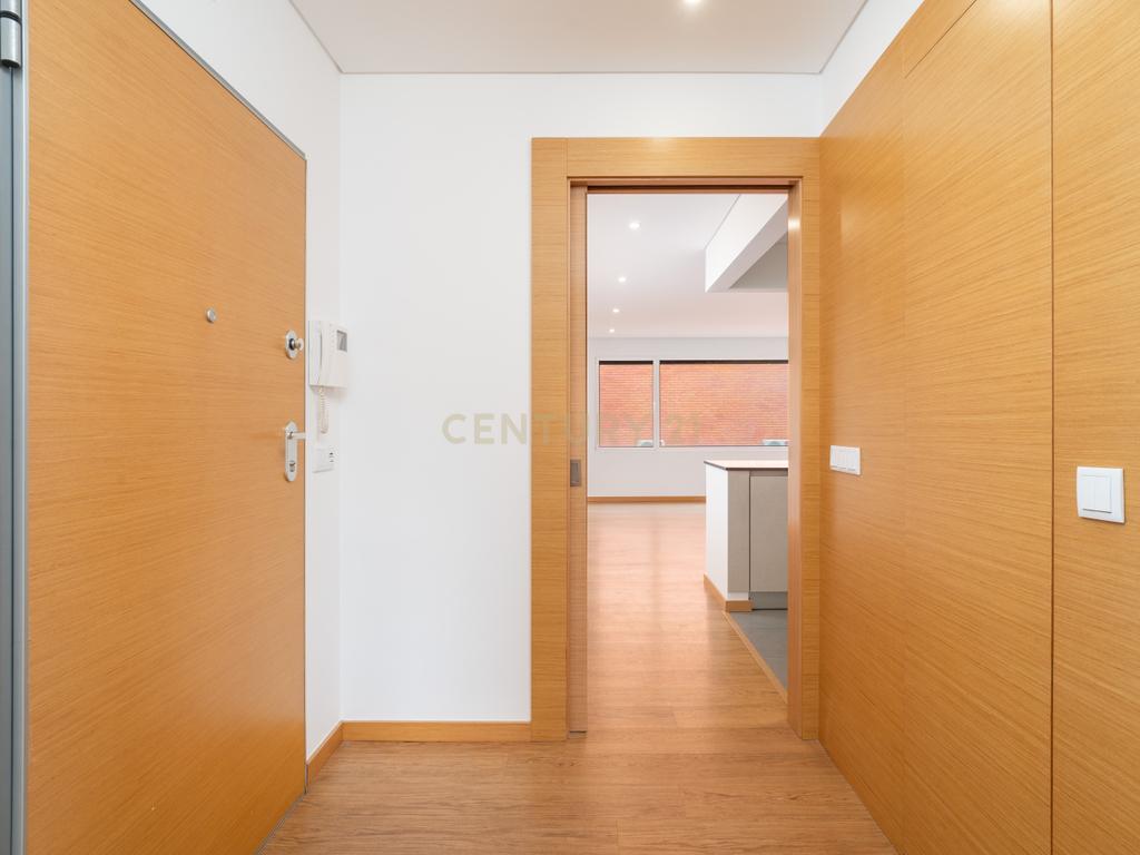 Apartamento T1 com garagem, Olivais, Coimbra - Image 12