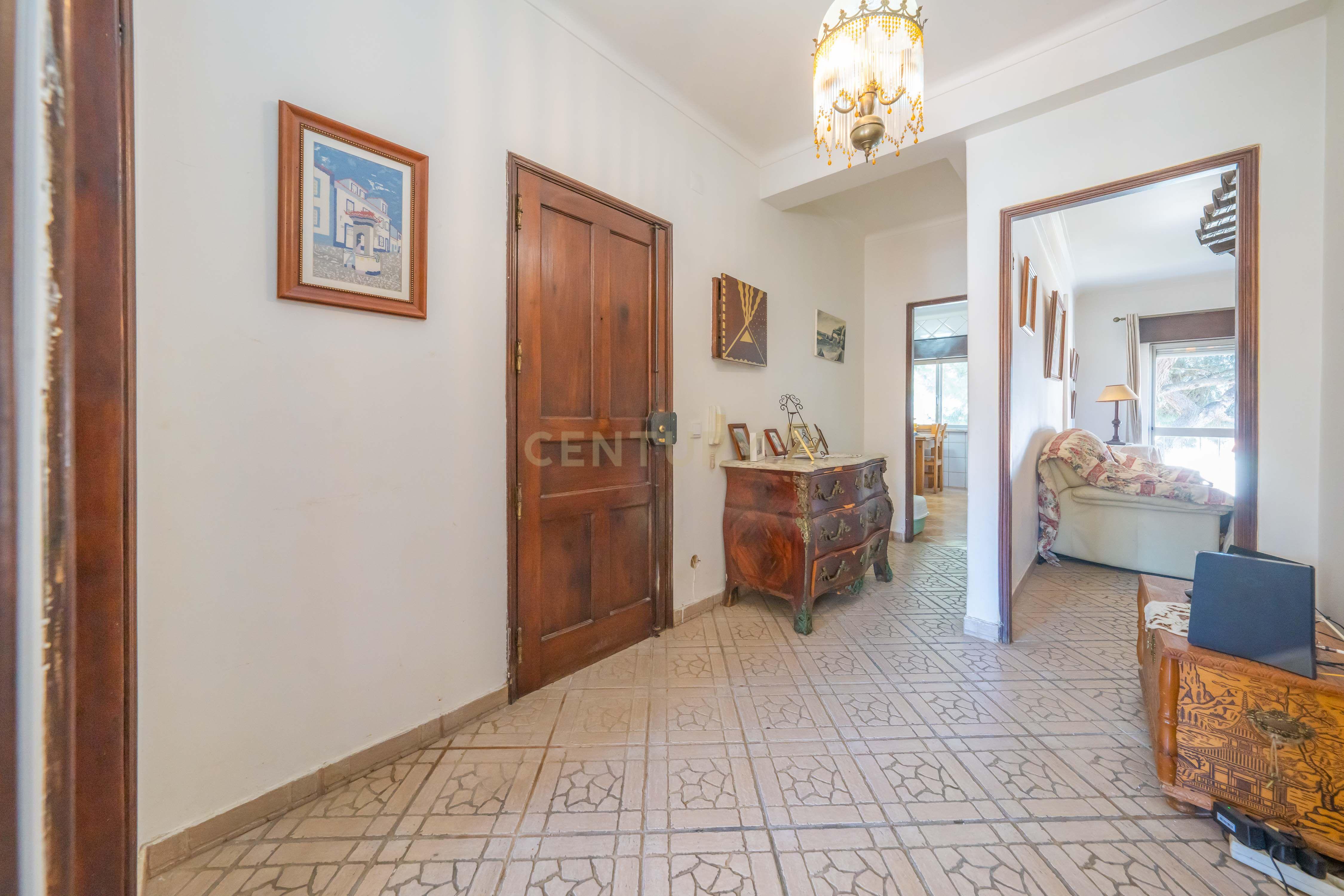Apartamento T2, na Várzea, em Setúbal - Image 10