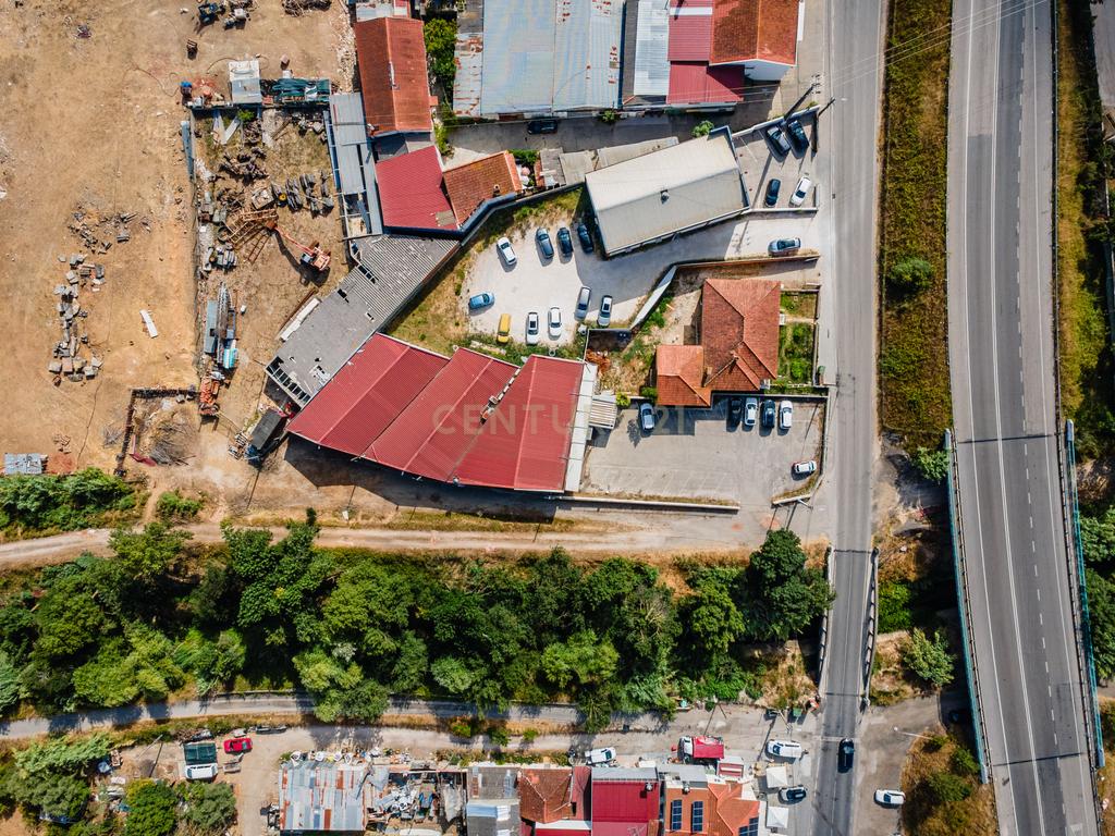 Armazém composto por 3 Edifícios e Amplo Logradouro – Ponte das Mestras, Leiria - Image 10