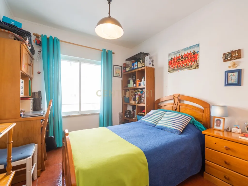 Apartamento T3 na Rua Inácio Duarte, Carnaxide e Queijas - Image 16