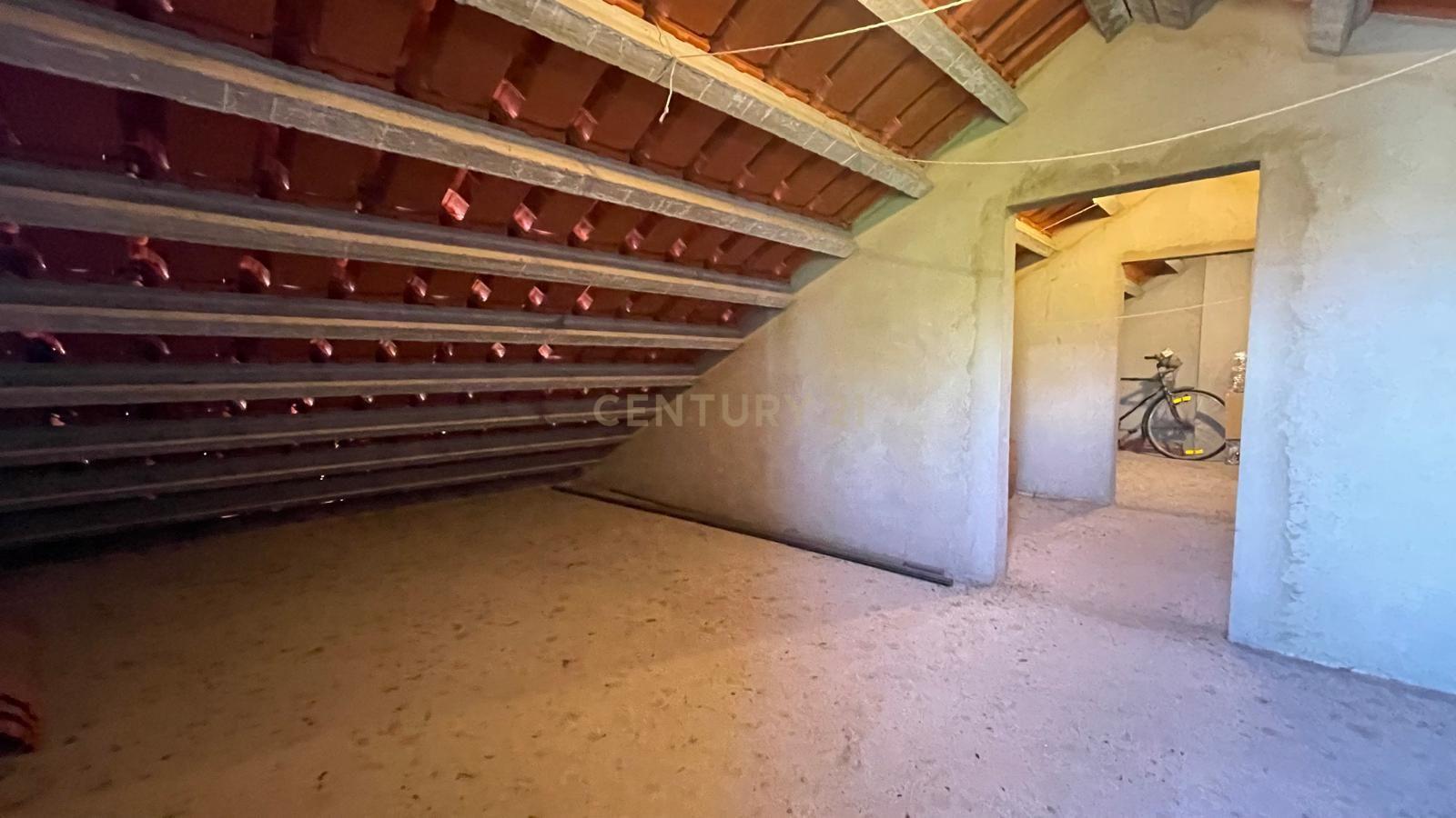Moradia Isolada inserida em lote de terreno com 300m2 no Penteado - Image 15