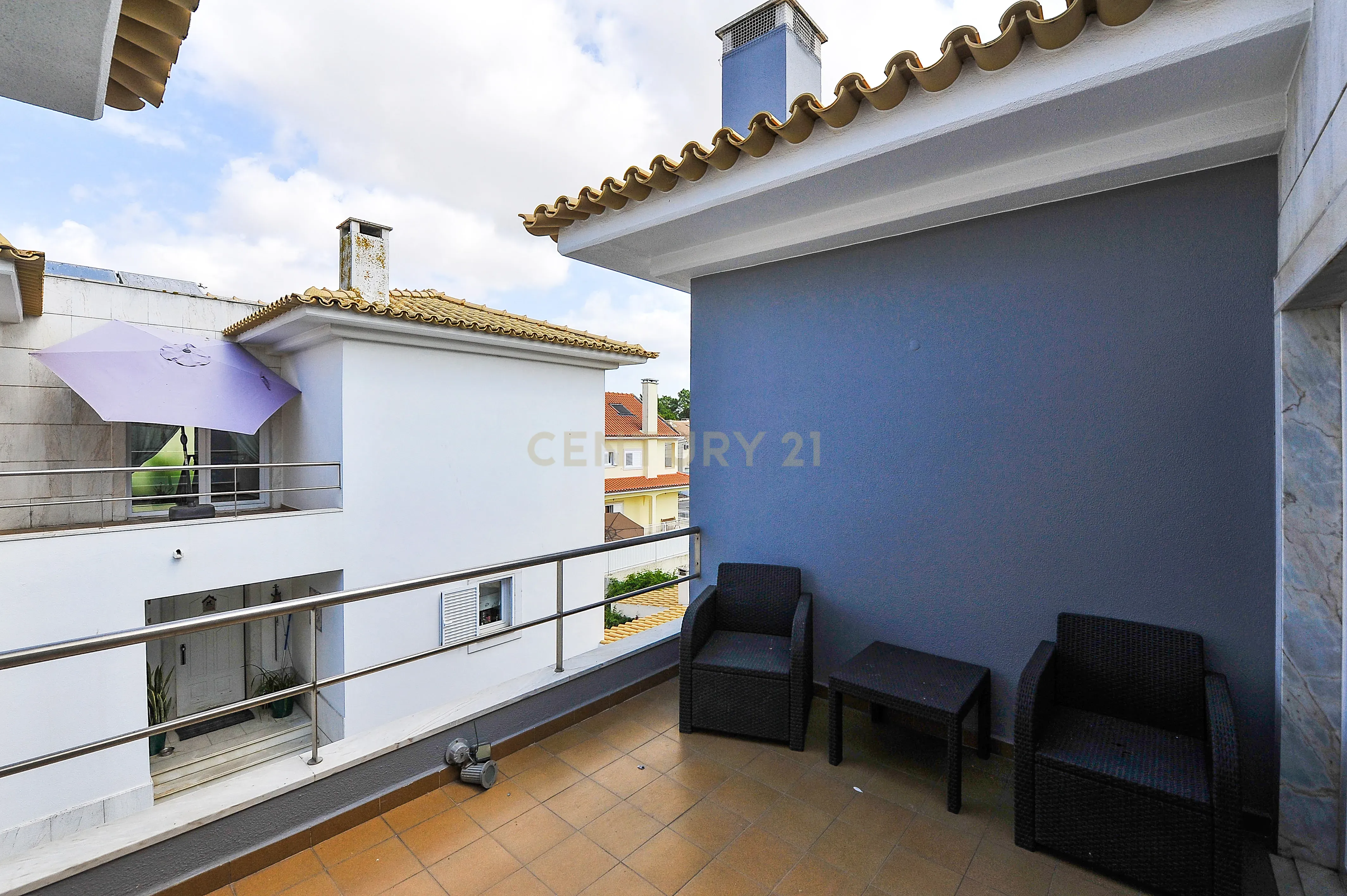 Moradia Isolada T4 Piscina e Cave - Image 23