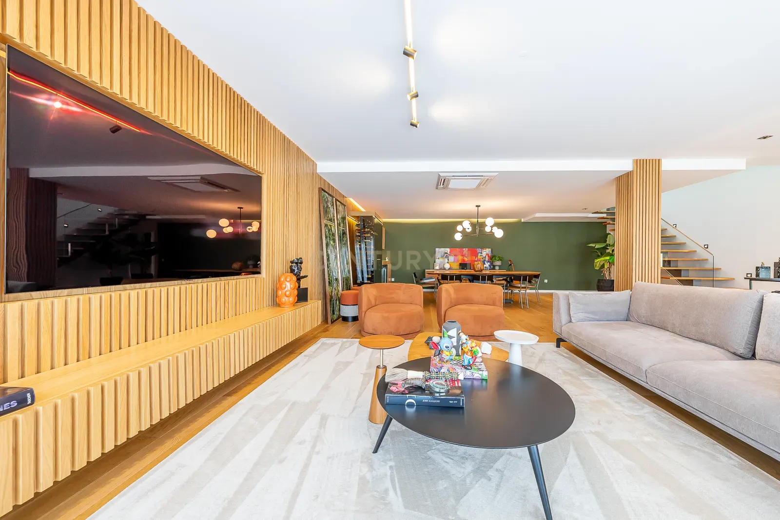 Moradia de Luxo T3 no Estoril Mobilada –Condomínio Privado - Image 5