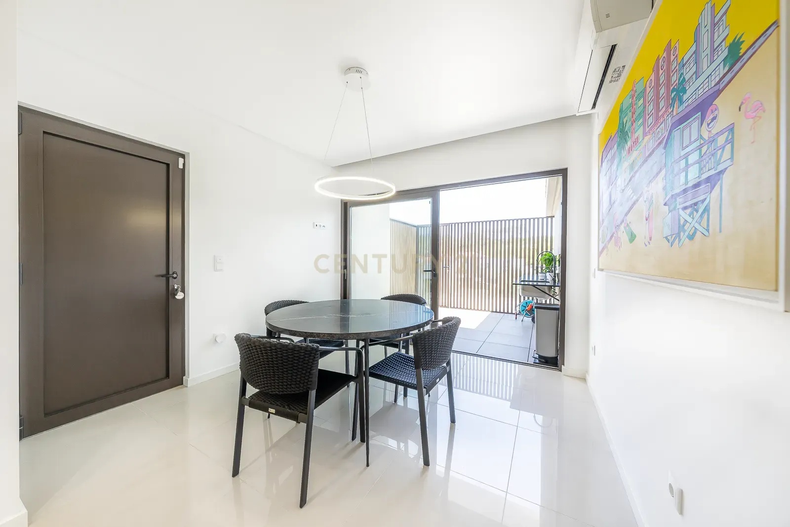 Moradia de Luxo T3 no Estoril Mobilada –Condomínio Privado - Image 15
