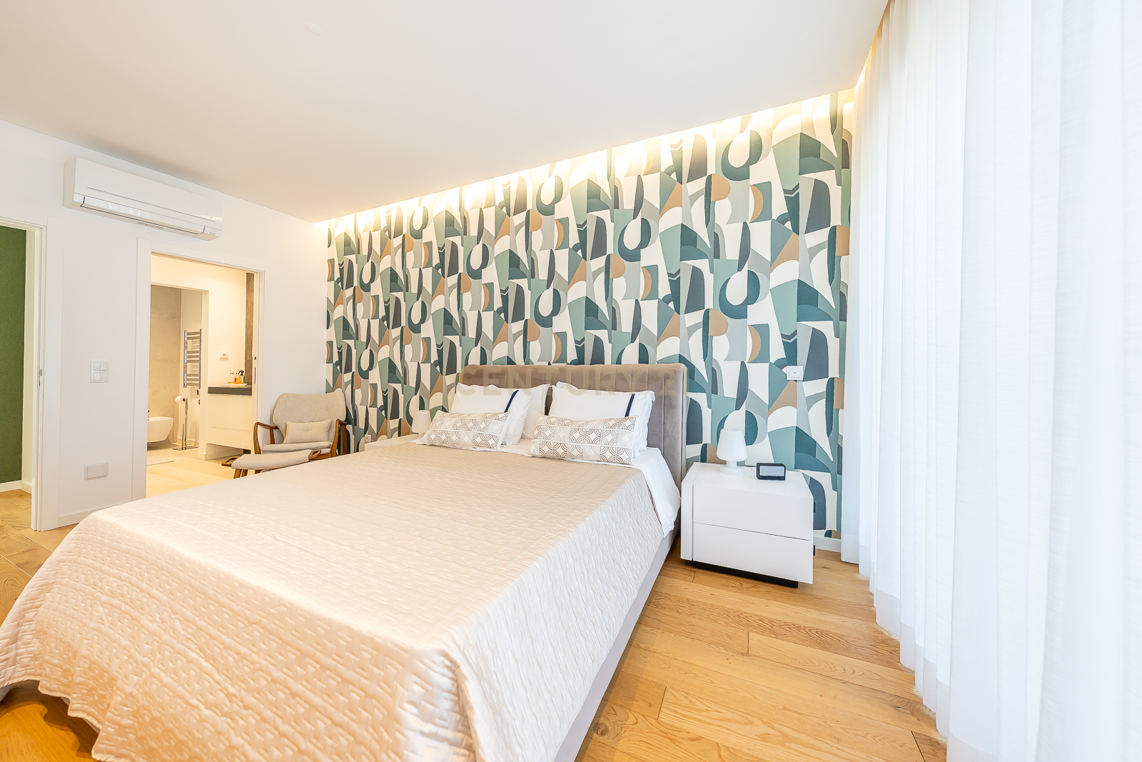 Moradia de Luxo T3 no Estoril Mobilada –Condomínio Privado - Image 23