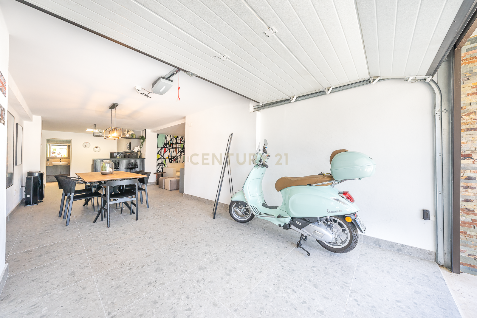 Moradia de Luxo T3 no Estoril Mobilada –Condomínio Privado - Image 39