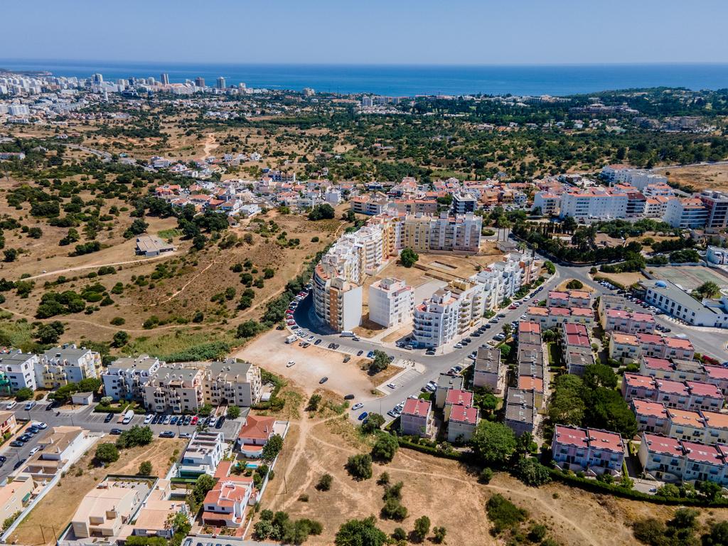 Investimento Imobiliário, Lote Urbano para Empreendimento Residencial em Portimão - Image 8