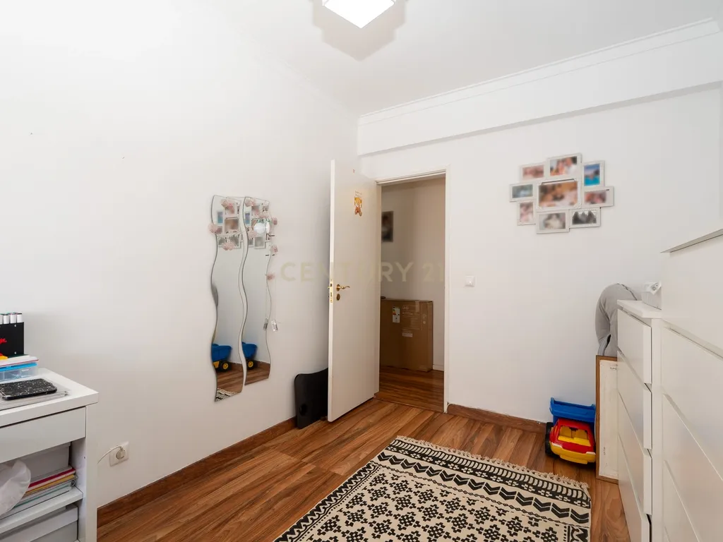 🏡 Oportunidade única: T2 espaçoso, com varanda e localização privilegiada! - Image 18
