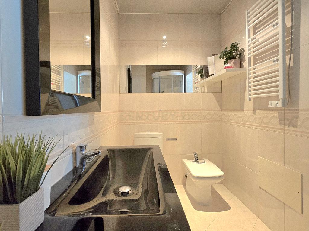 Apartamento Duplex T3 perto do mar na Caparica — Conforto, Elegância, Proximidade da Natureza e Estilo de Vida Descontraído - Image 13