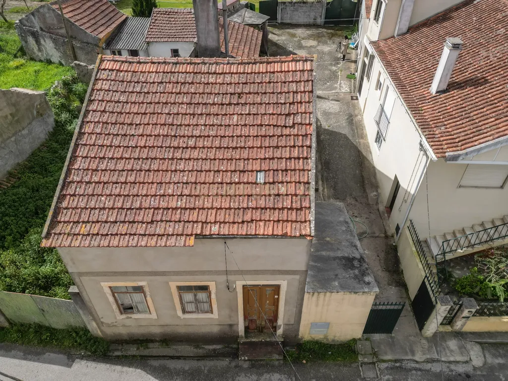 Casa antiga para recuperar com terreno e árvores de fruto, Alhadas, Figueira da Foz. - Image 48