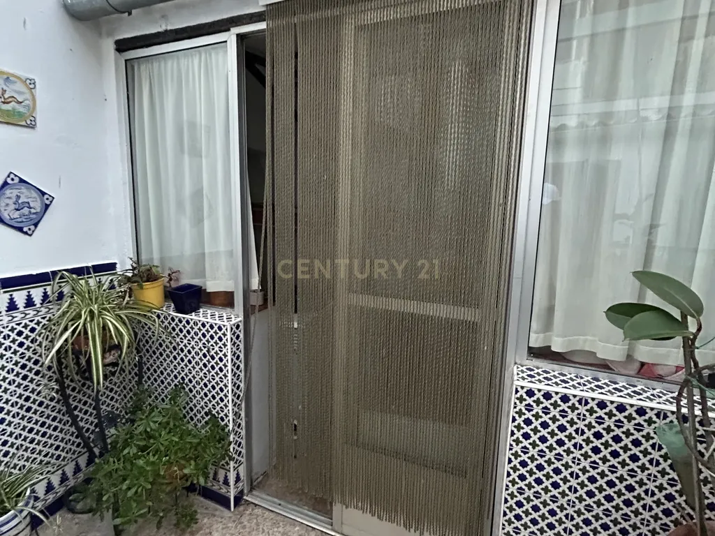 Edifício exclusivo com grande potencial numa das melhores zonas de Trujillo - Image 59