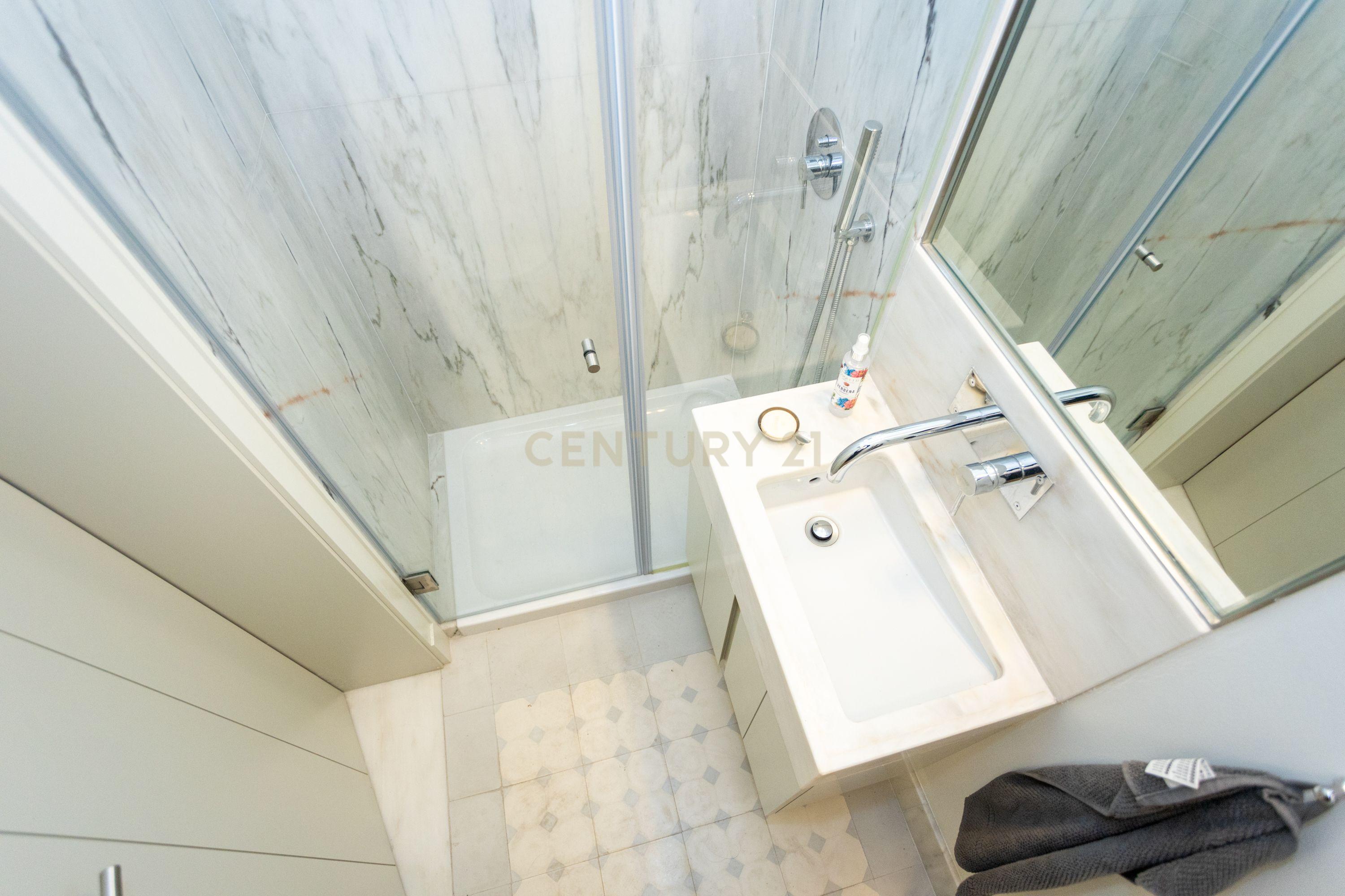 Apartamento T2 Lisboa - Rua Luciano Cordeiro - Image 14