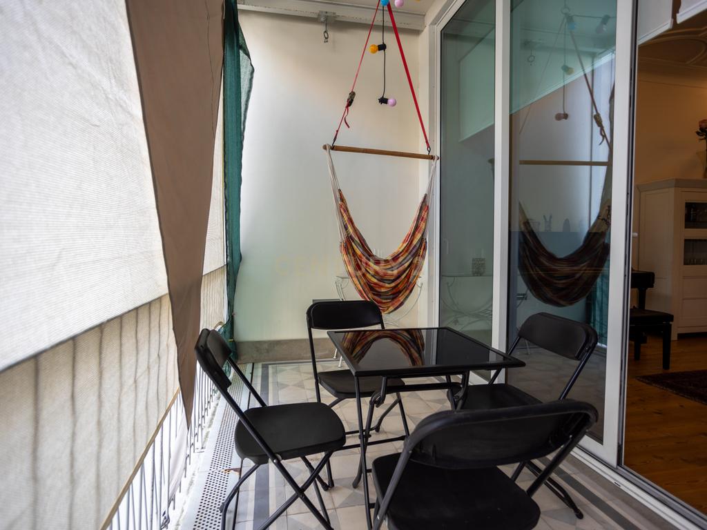 Apartamento T2 Lisboa - Rua Luciano Cordeiro - Image 7