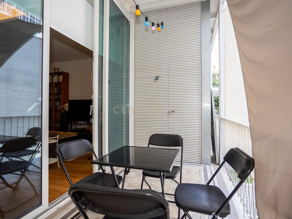 Apartamento T2 Lisboa - Rua Luciano Cordeiro - Image 8