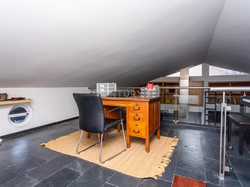 Venda de Moradia em Santo Estevão - Ano 2004 - 400m² de Área Bruta de Construção - 22.200m² de Terreno* - Image 19