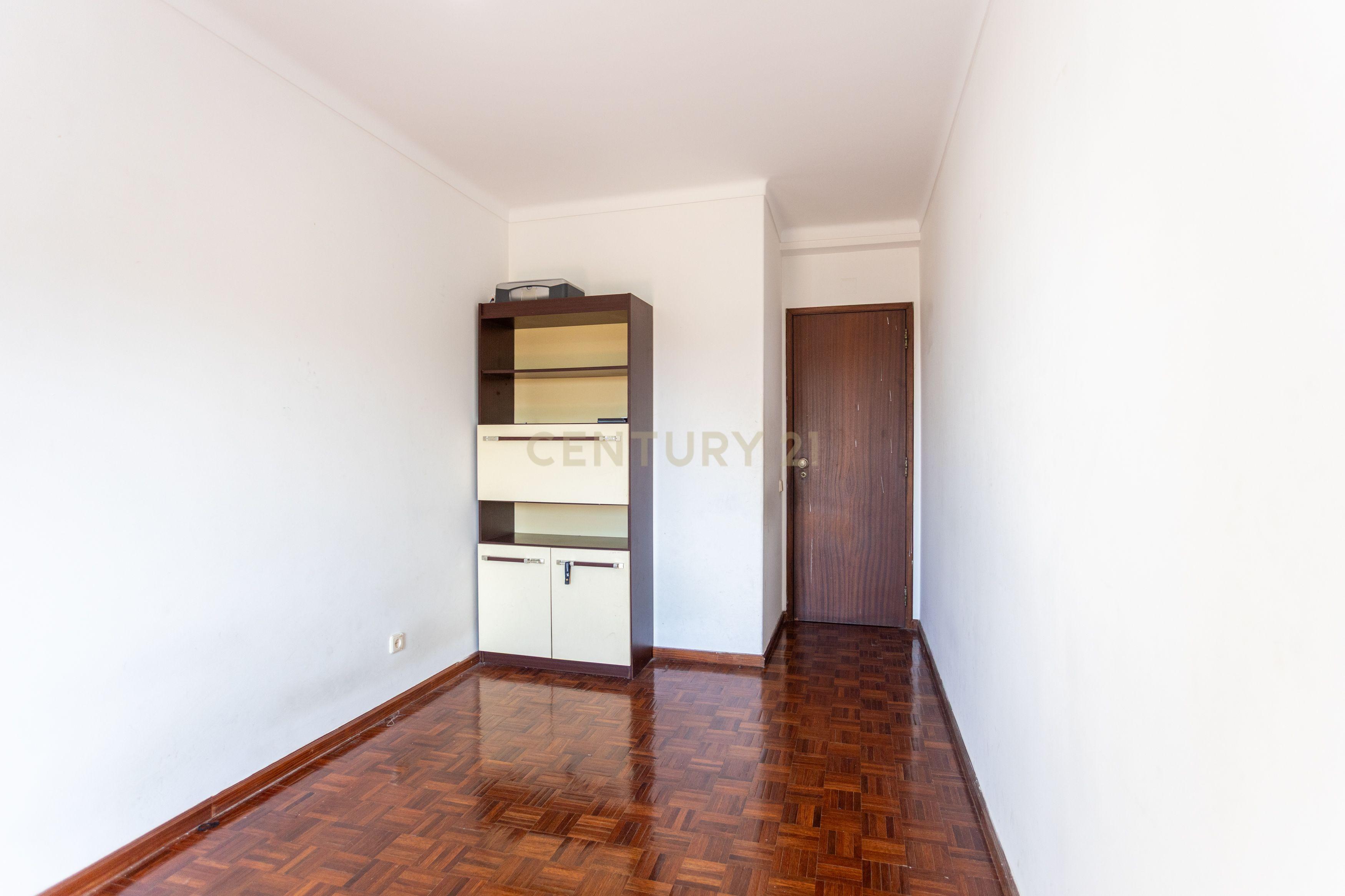 T3 Santarém - vista desafogada e excelente localização - Image 26