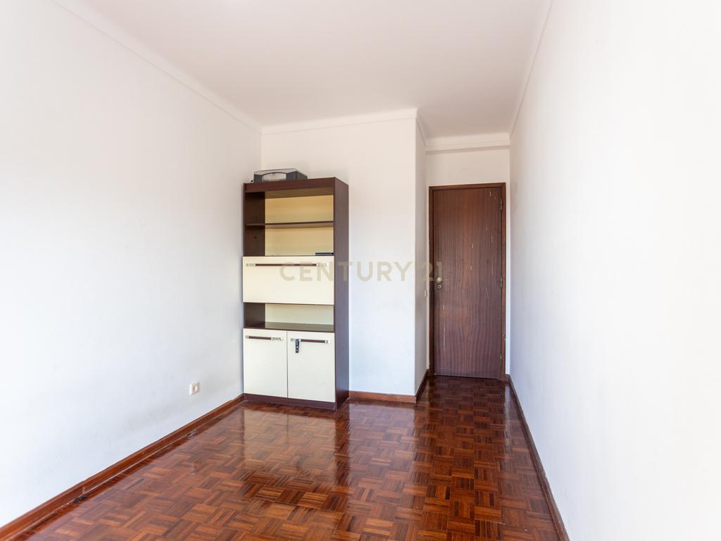 T3 Santarém - vista desafogada e excelente localização - Image 26