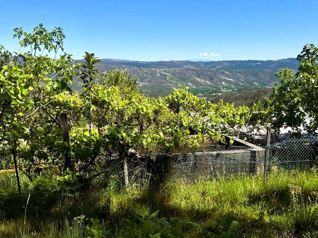 Casa isolada com vista panorâmica em São Pedro do Sul - Image 18
