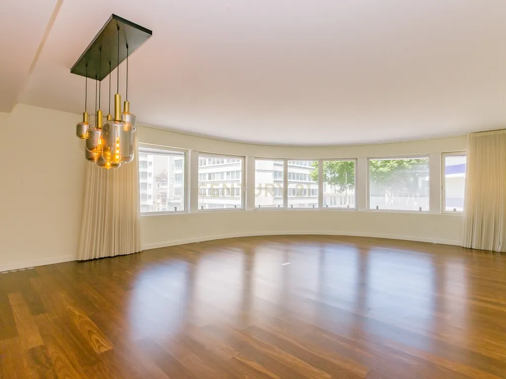 Excelente apartamento T2 em Avenidas Novas, Lisboa - Image 4