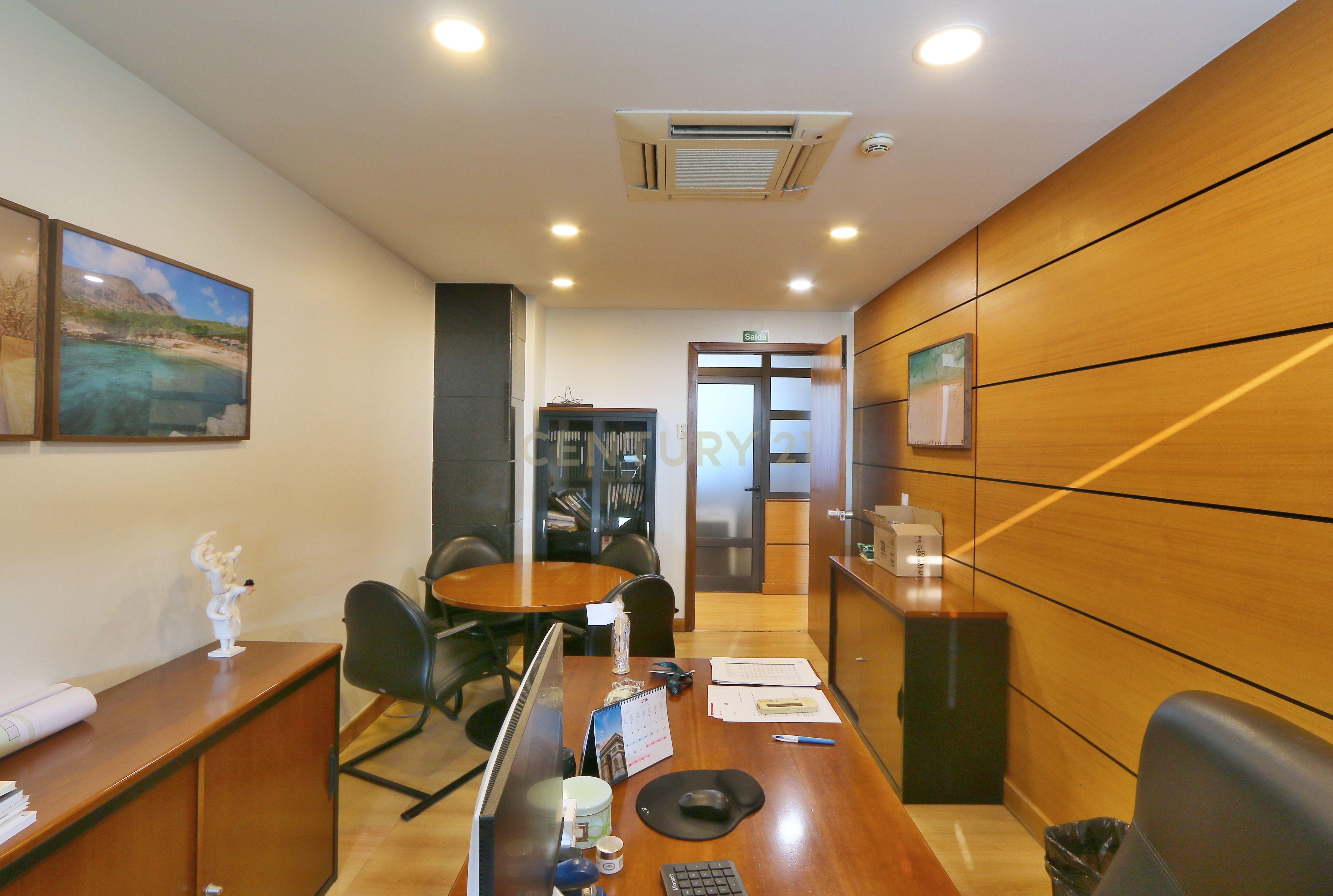 Escritório de 276 m² no Centro Empresarial de Telheiras – Lisboa - Image 19