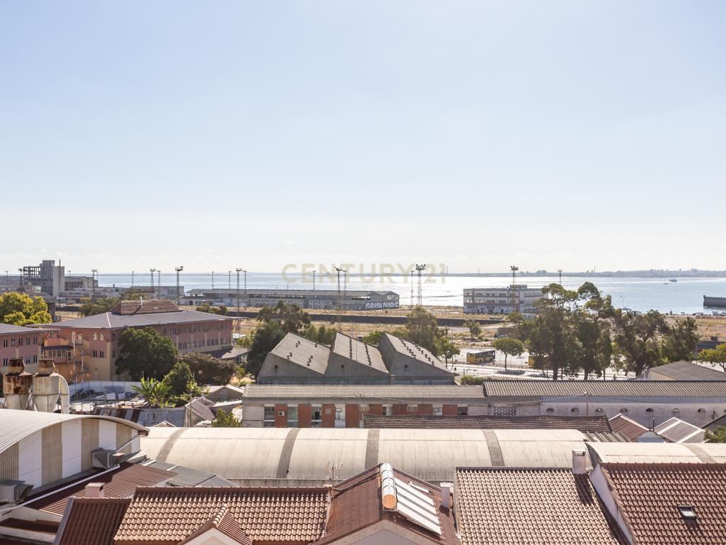 Apartamento T3 em Almada com Excelente Localização - Image 31