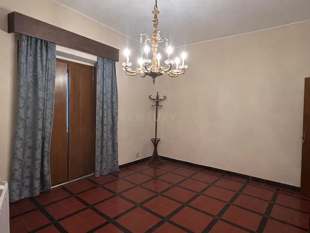 Edifício exclusivo com grande potencial numa das melhores zonas de Trujillo - Image 72