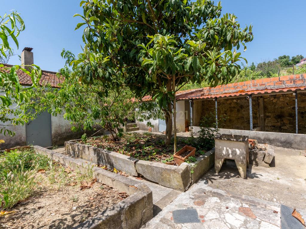 Quinta com 9320m2 em São João dos Montes (Alhandra) - Image 12
