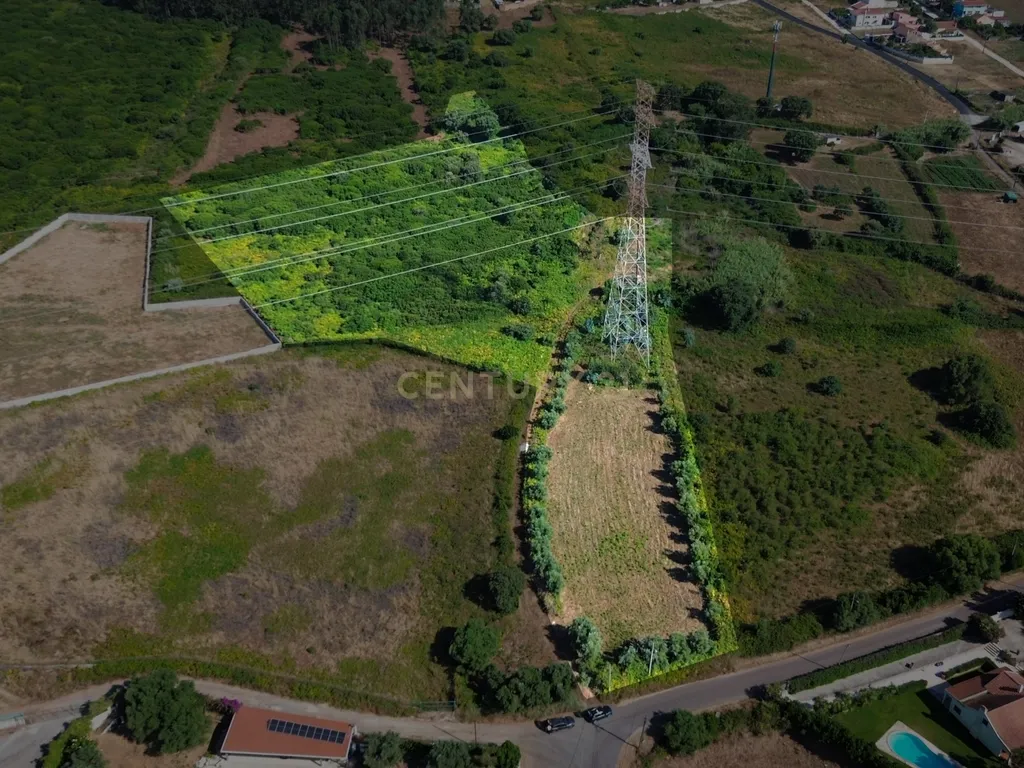 Terreno Rústico com 14.440 m² em Loures – Vista Desafogada, Exposição Solar e Acessos Diretos - Image 1