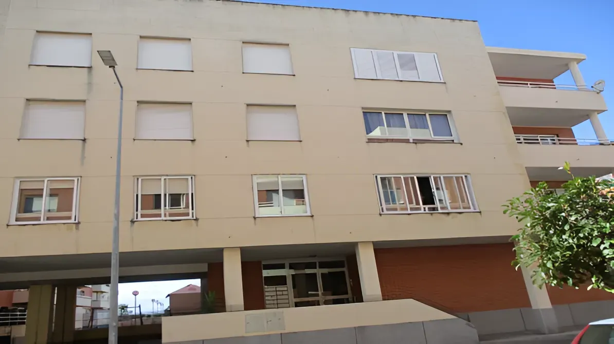 Apartamento T3 Urbanização Quinta Fonte da Prata - Image 2