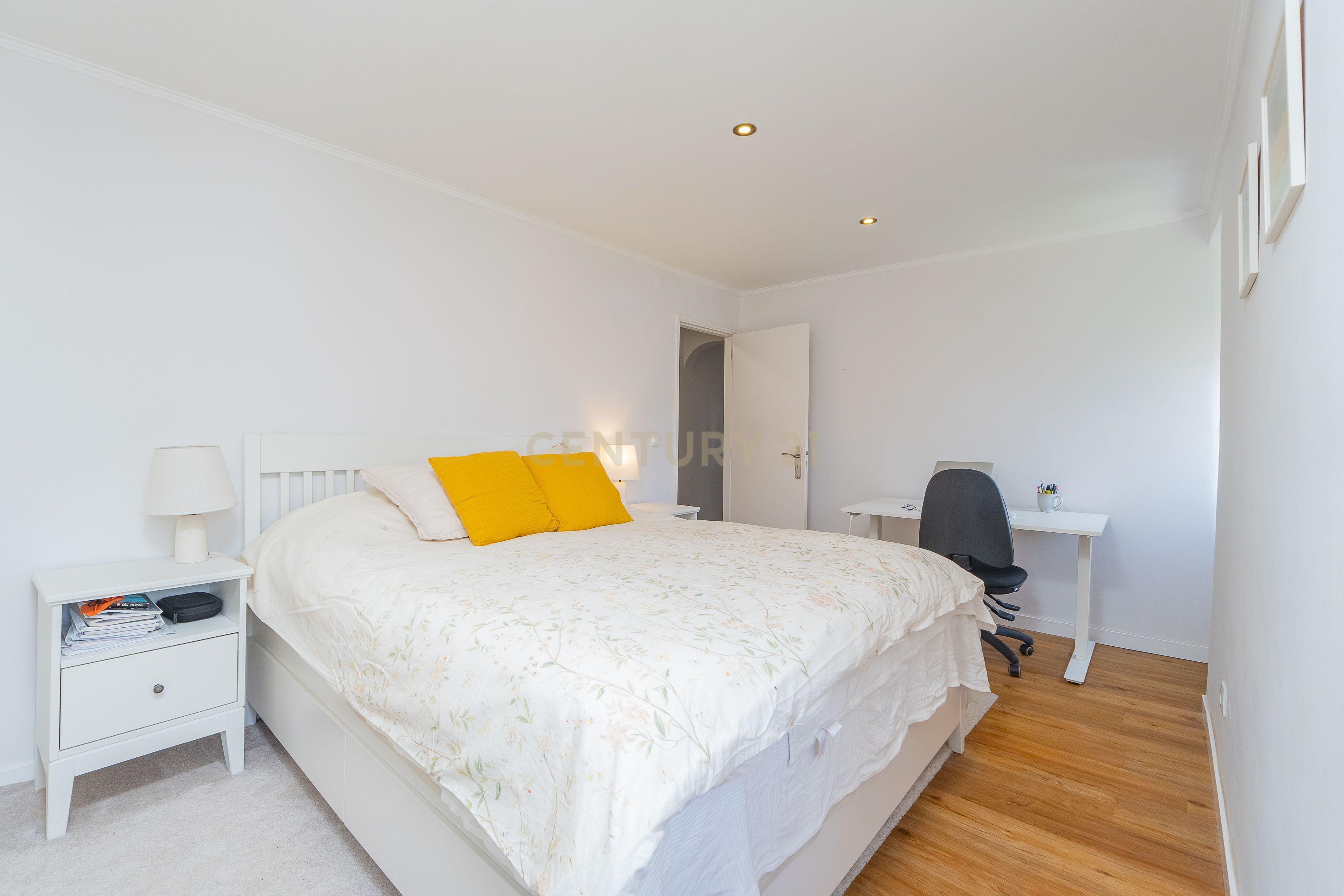 Fotografia 6 de Apartamento T2 Renovado Onde Lisboa Entra Pela Janela - São Vicente