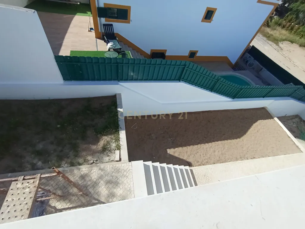 Moradia Geminada T3 em Construção na Quintinha - Sesimbra - Image 11