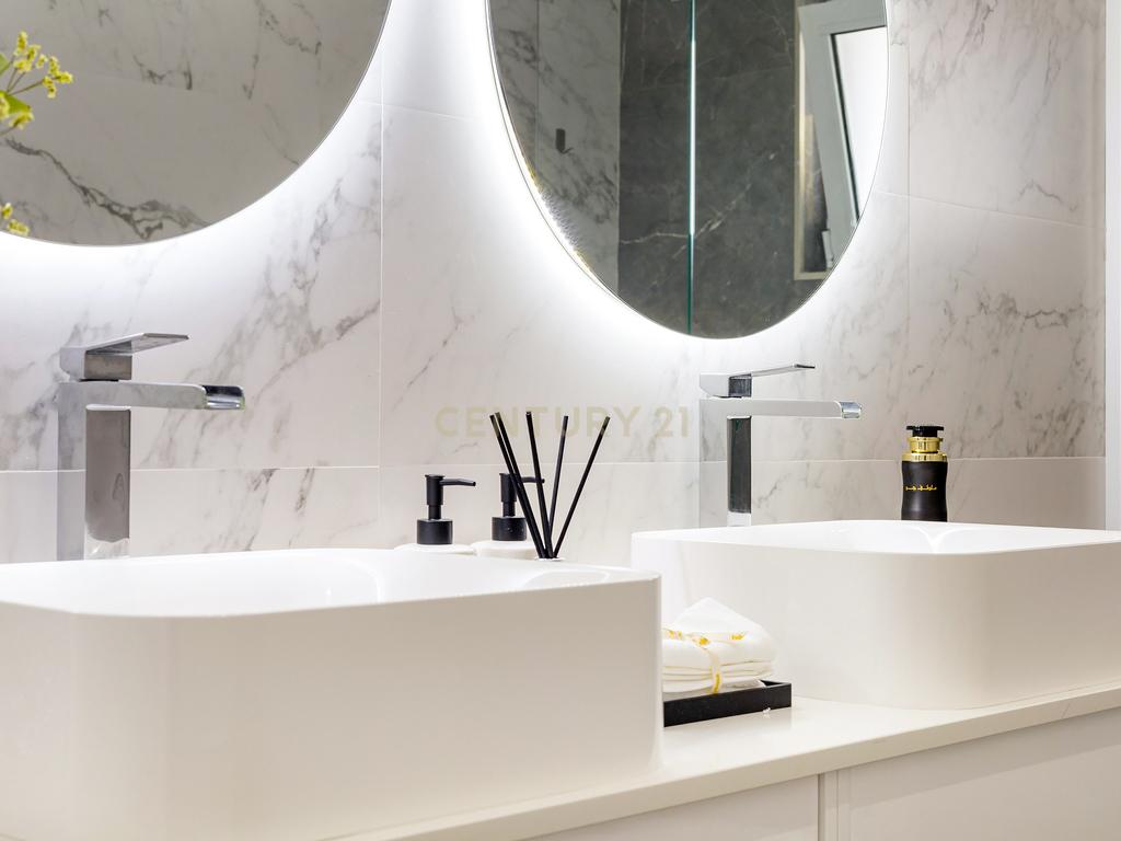 Apartamento T2 mobilado | Condomínio com Piscina - Image 16