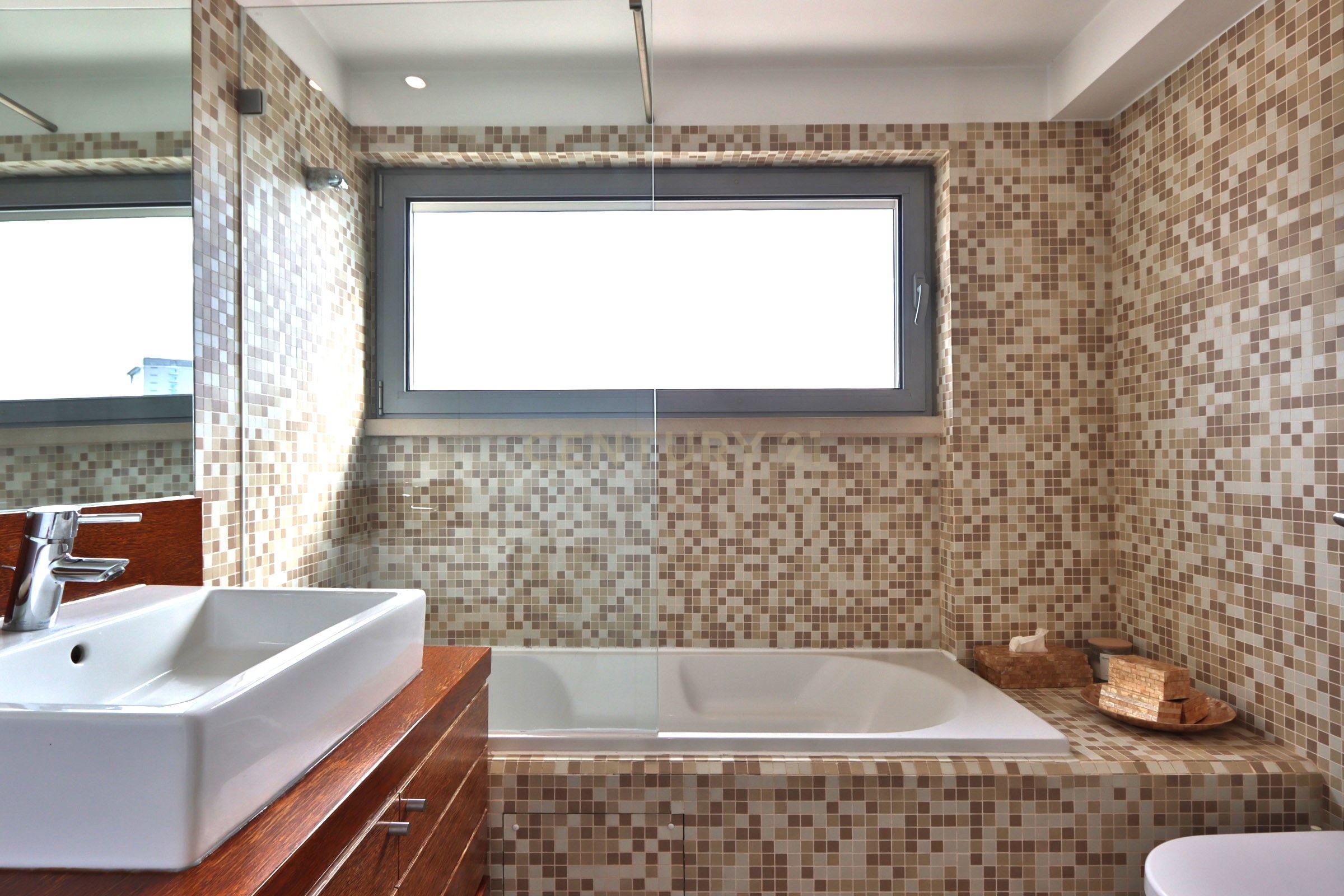 Fabuloso T4 em Condomínio Privado com Piscina em Oeiras, vista de mar. - Image 29