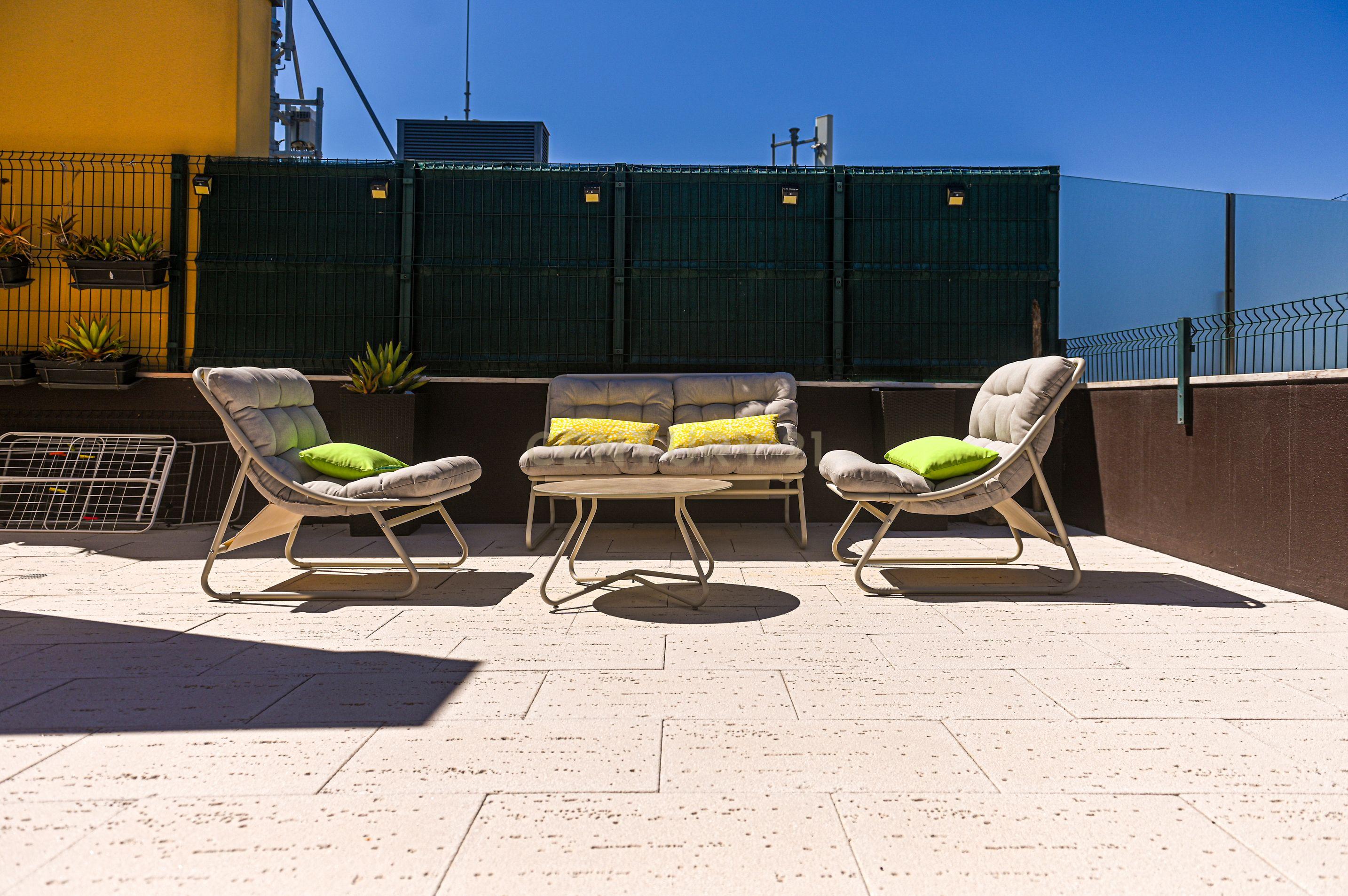Penthouse | T4+1 | Terraço com Churrasco | Box | Infantado - Image 13