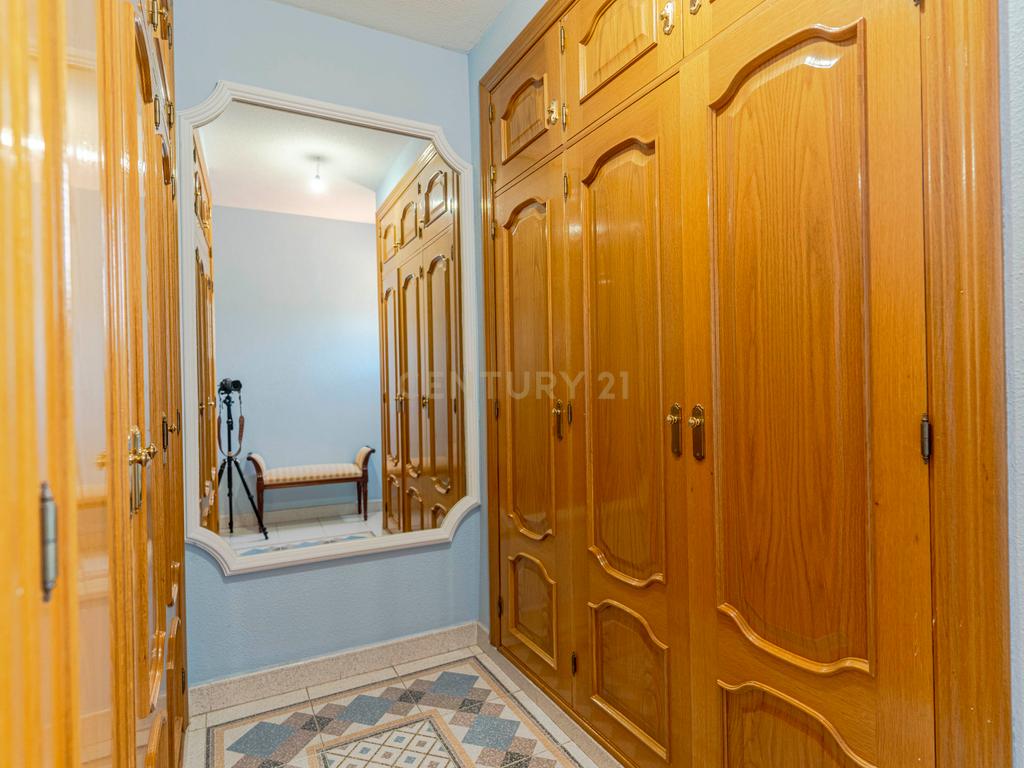 undefined - Image 32