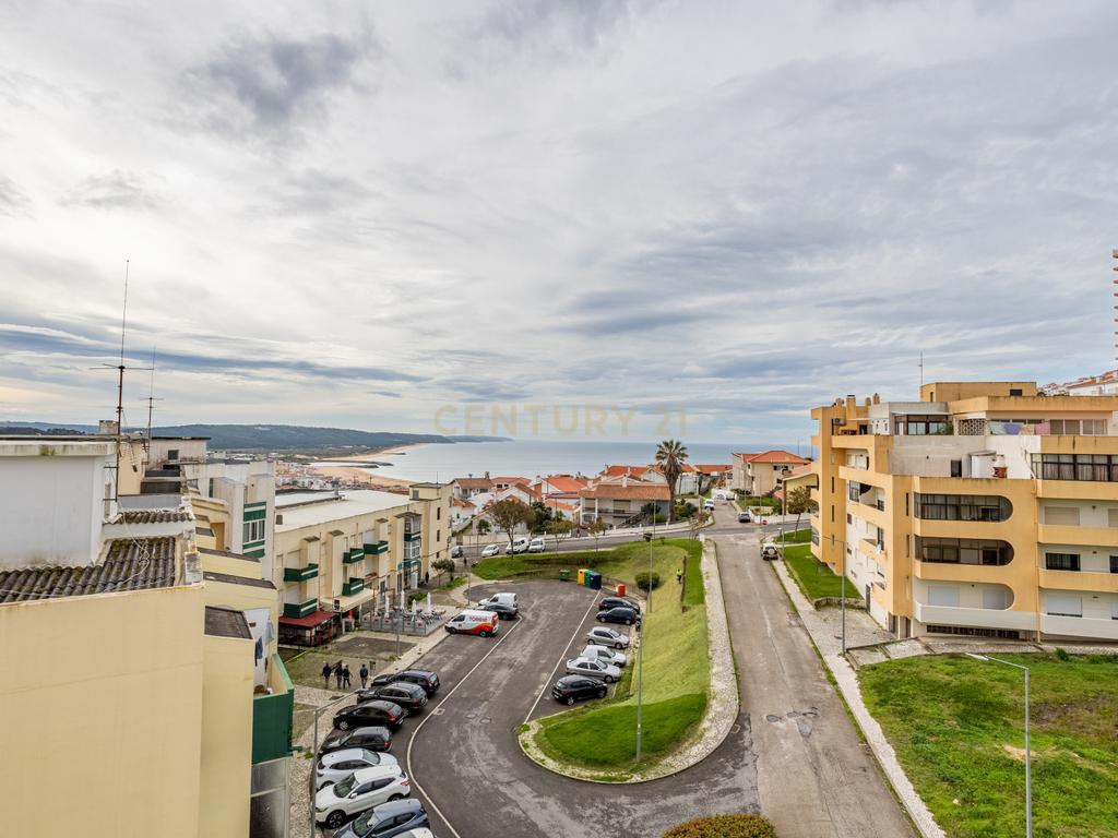 Apartamento T2 na Nazaré - Totalmente Remodelado com Vista Mar - Image 28