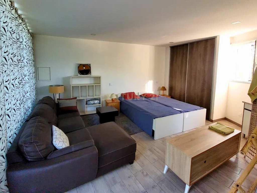 Propriedade com moradia T3 e piscina, Macieira de Cambra - Image 28