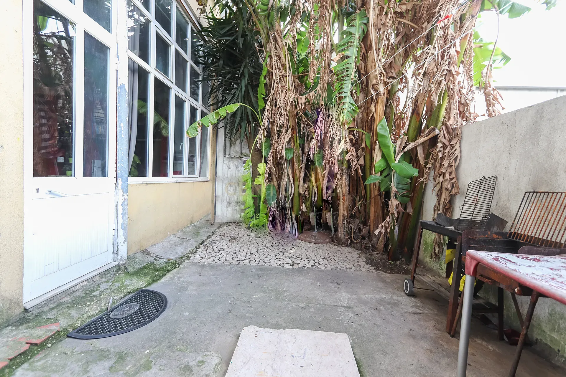 T2+1 com logradouro privado - obras totais - Image 4