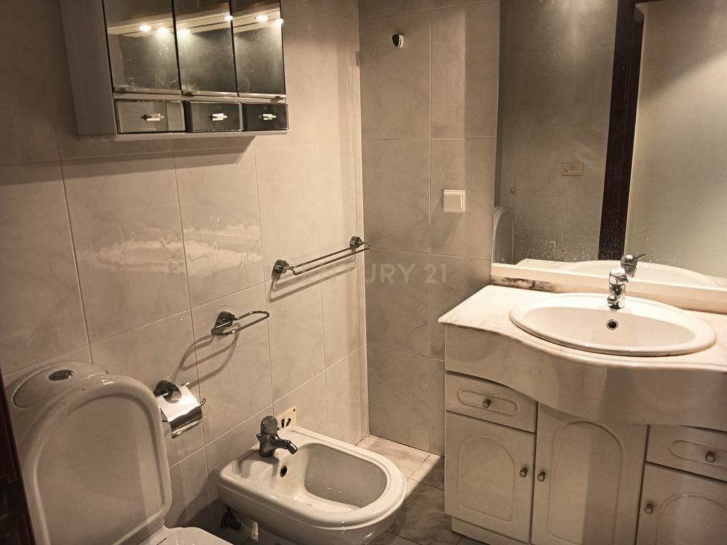 T3 com Suite/Garagem e Arrecadação - Vialonga - Image 33