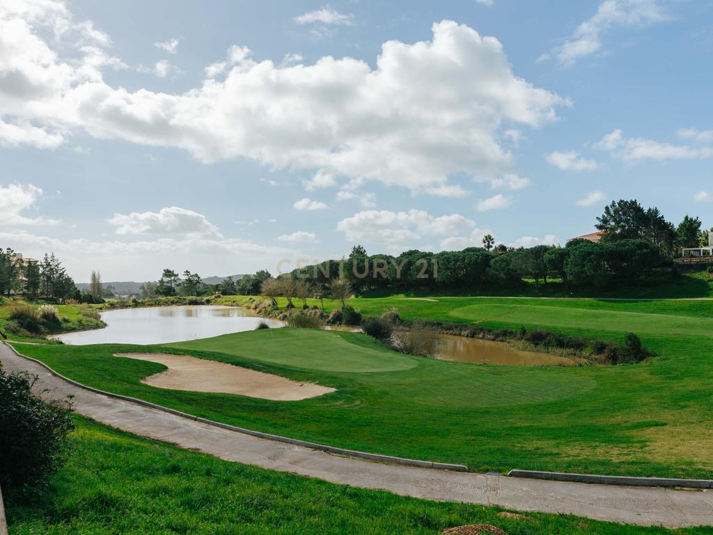 T3 com Terraço e Vista Desafogada – Belas Clube de Campo - Arrendamento - Image 32
