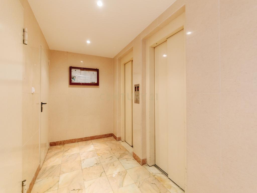 T3 na Ramada | Praça Sara Afonso - Image 27