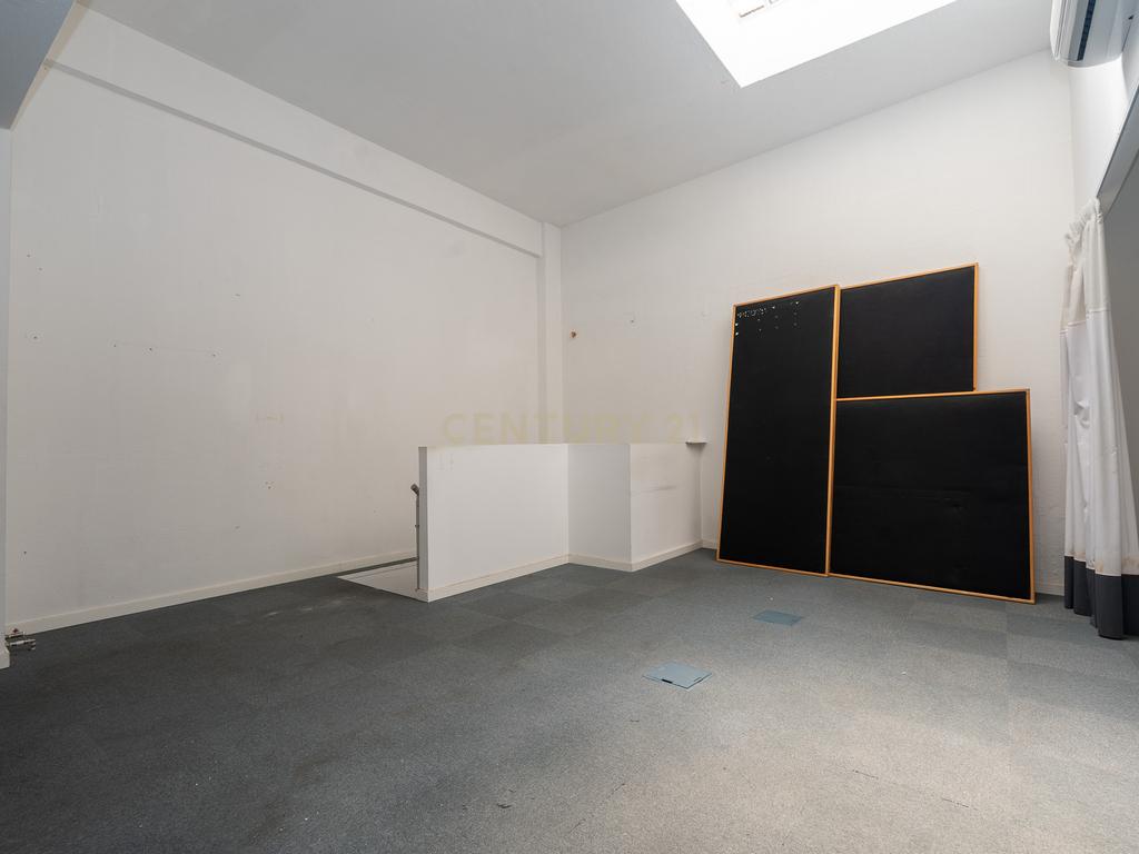 Loja com Cave e Mezanine no Centro de Lisboa - Image 19